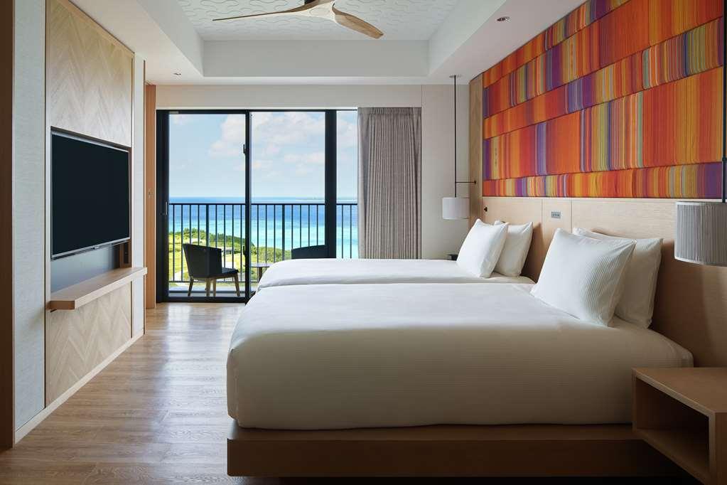 Hilton Club The Beach Resort Sesoko Накиджин Стая снимка