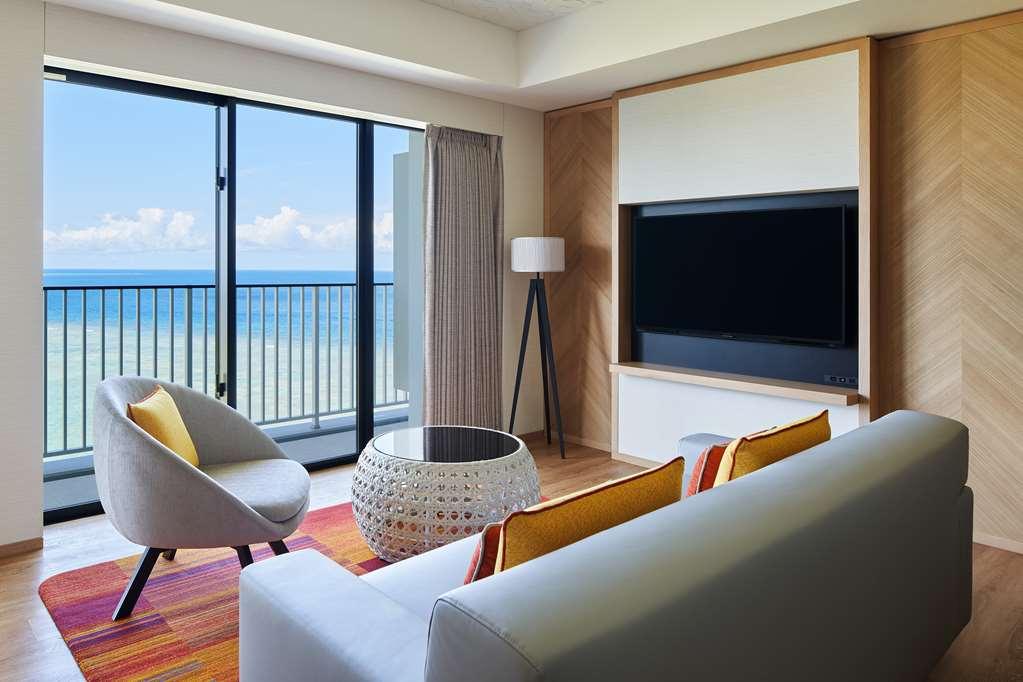 Hilton Club The Beach Resort Sesoko Накиджин Стая снимка