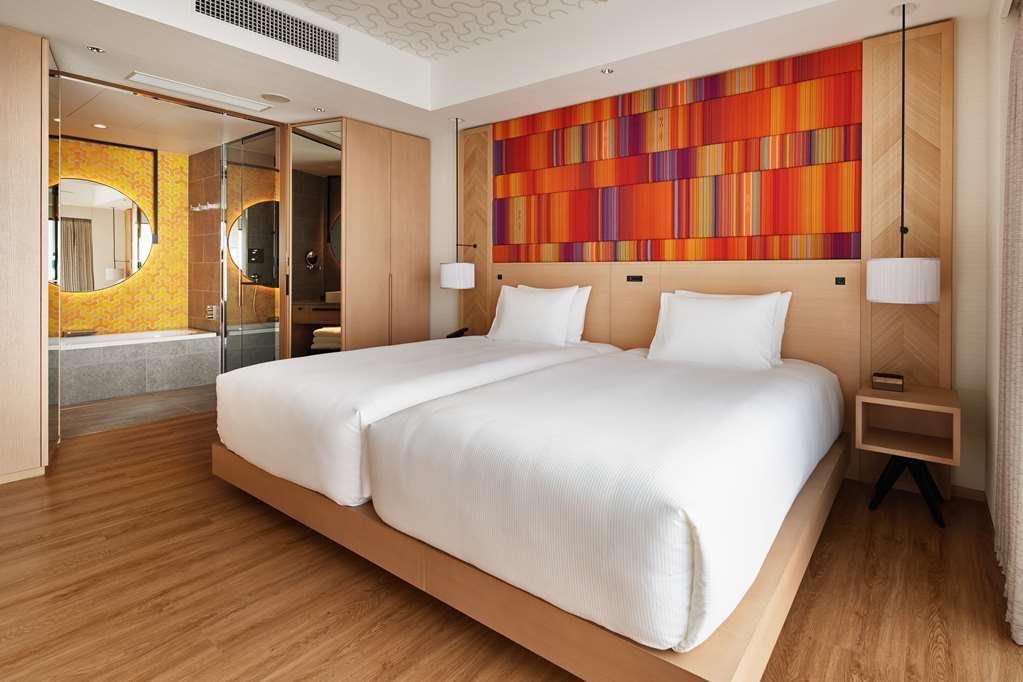 Hilton Club The Beach Resort Sesoko Накиджин Стая снимка